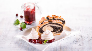 Višňové pusinky s makovým závinem