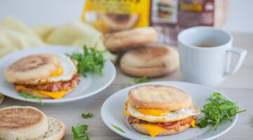 Anglické snídaňové muffiny