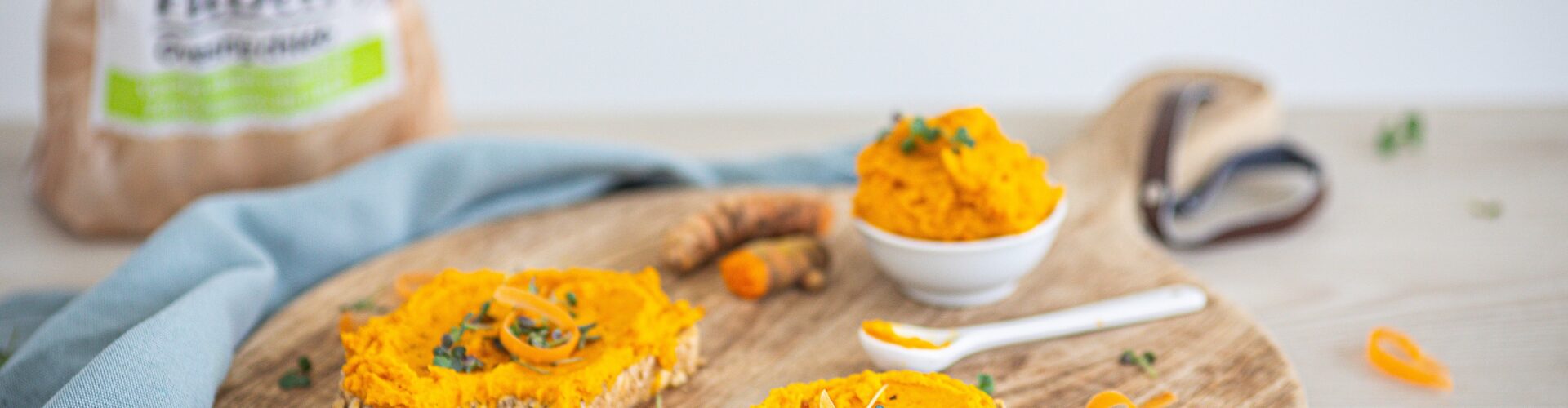 Mrkvová pomazánka s Ovesným chlebem